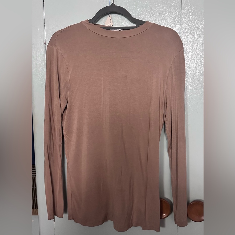 Elegant Long Sleeve Women's Top - Tan